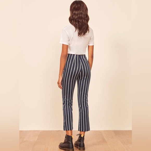 Reformation pants blue white striped Size 0 cropped high rise - Picture 2 of 3